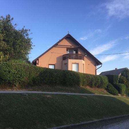 Baranya Apartman Áta エクステリア 写真