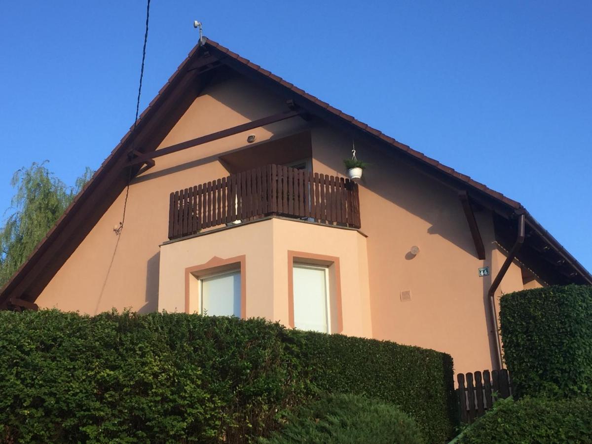Baranya Apartman Áta エクステリア 写真